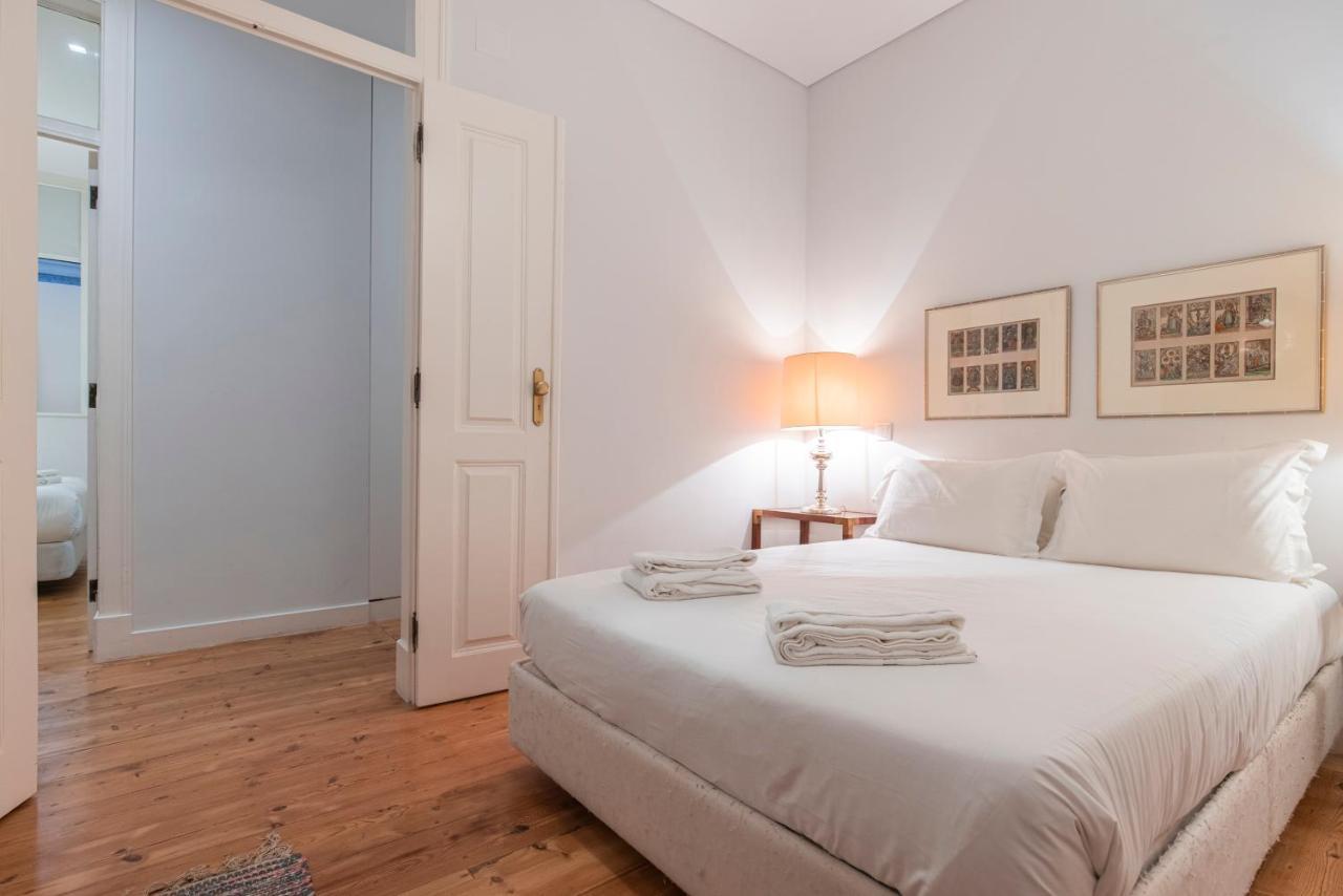 Castelo Design Aparment W/ Balcony & Super View By Lovelystay Lisboa Exteriör bild
